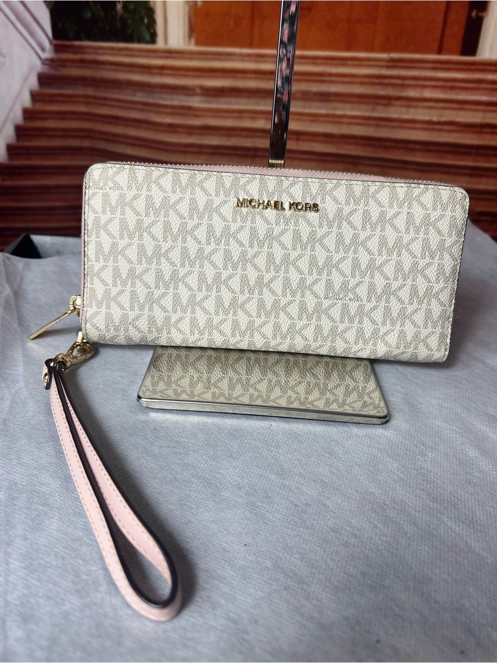 Michael Kors Jet Set Travel continental wristlet  logo in vanilla & pink print